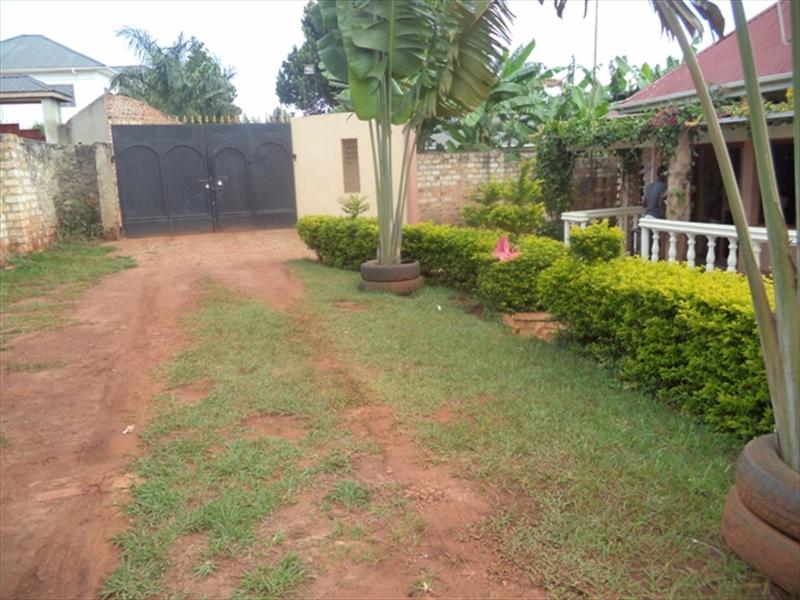 Bungalow for sale in Garuga Wakiso