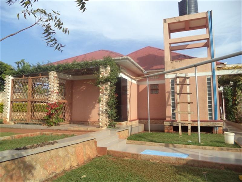 Bungalow for sale in Garuga Wakiso