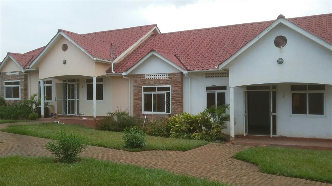 Semi Detached for rent in Bweyogerere Wakiso