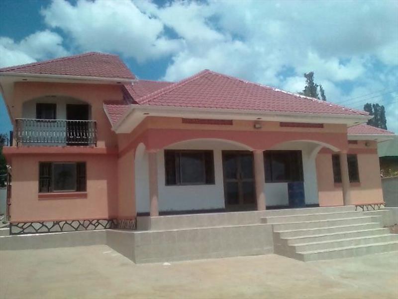 Bungalow for rent in Kisaasi Kampala