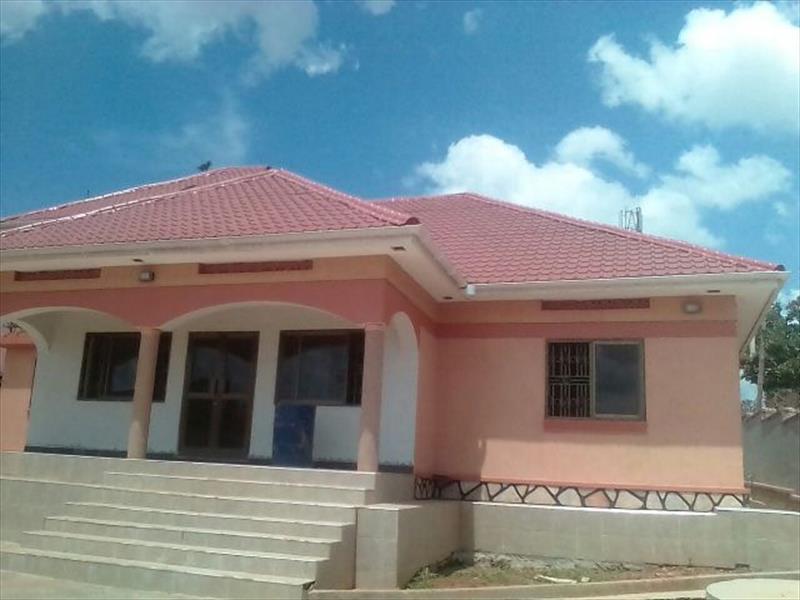 Bungalow for rent in Kisaasi Kampala