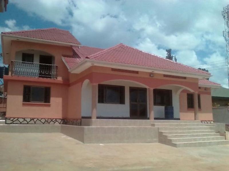 Bungalow for rent in Kisaasi Kampala