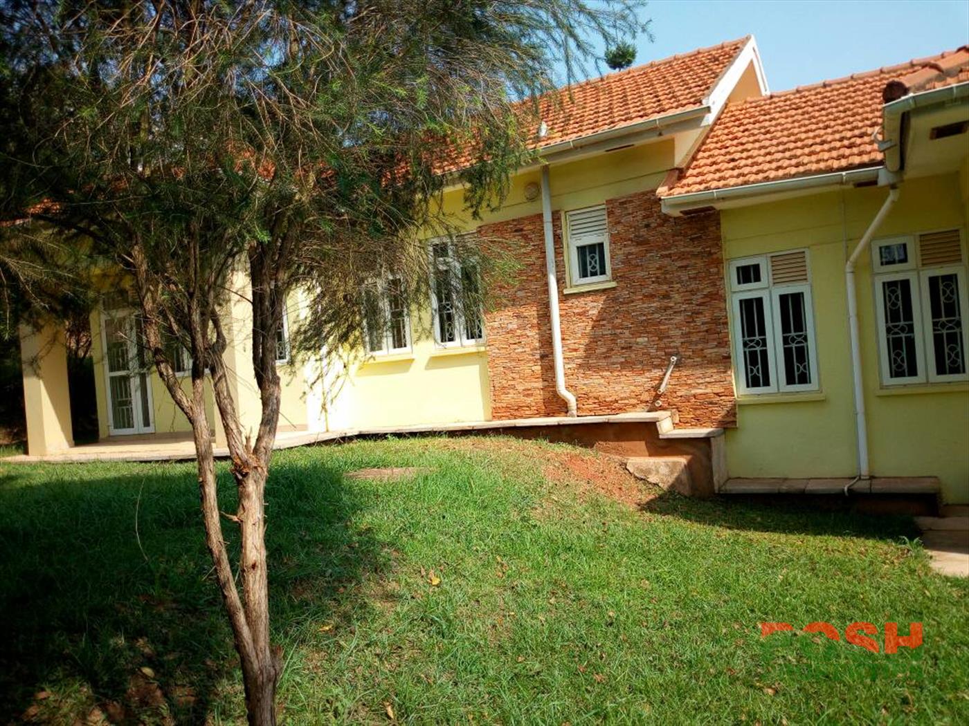 Mansion for rent in Lubowa Wakiso