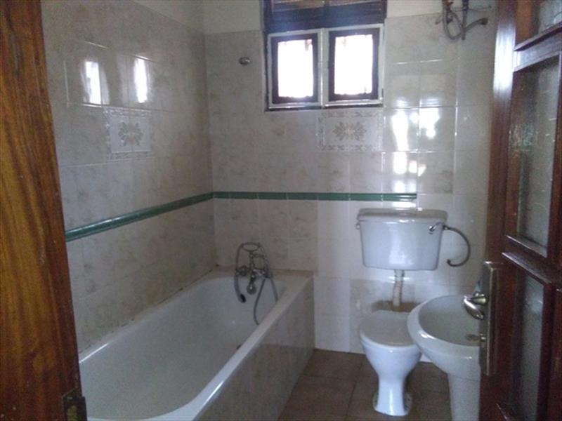 Town House for rent in Muyenga Kampala