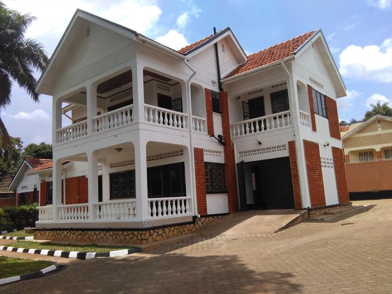 Mansion for rent in Muyenga Kampala