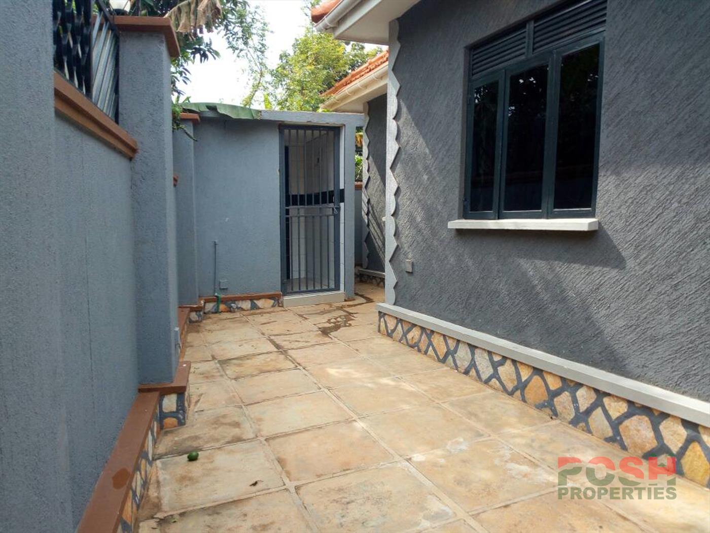 Bungalow for rent in Kira Wakiso