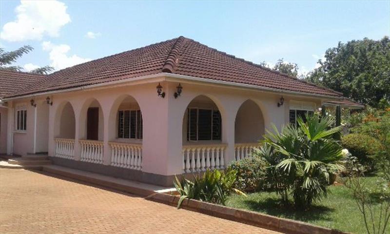 Bungalow for rent in Naguru Kampala