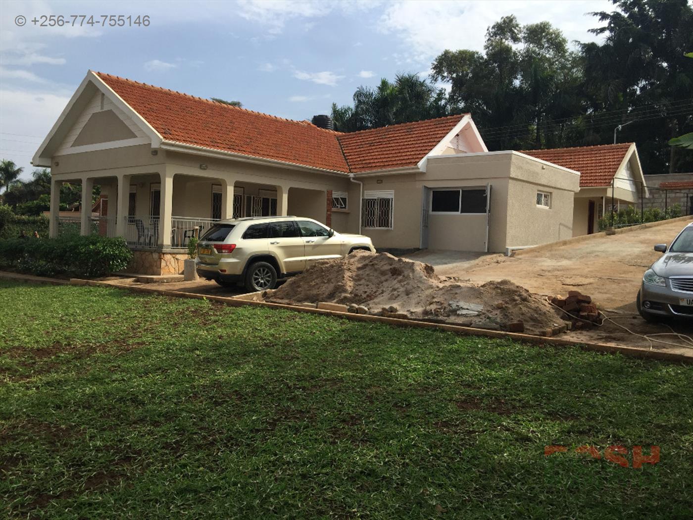 Mansion for rent in Kyambogo Kampala