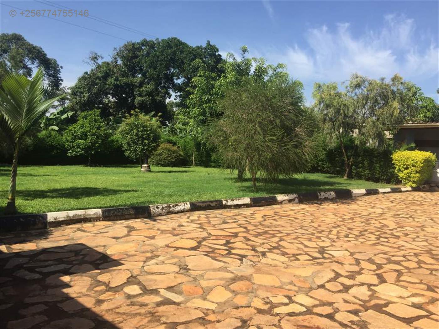 Mansion for rent in Gayaza Wakiso