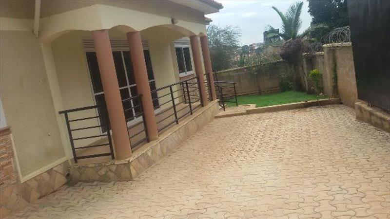 Bungalow for rent in Naalya Kampala