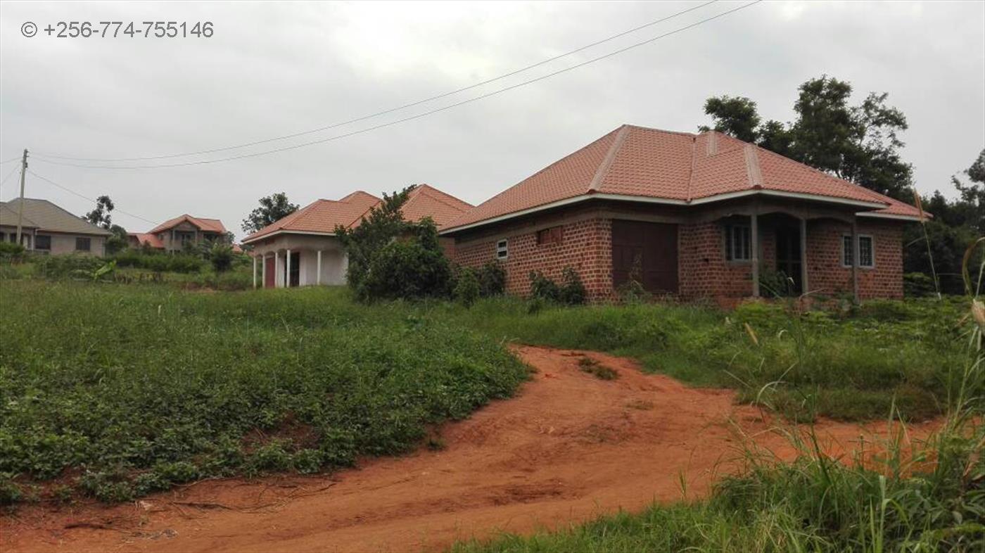 Bungalow for sale in Nansana Wakiso