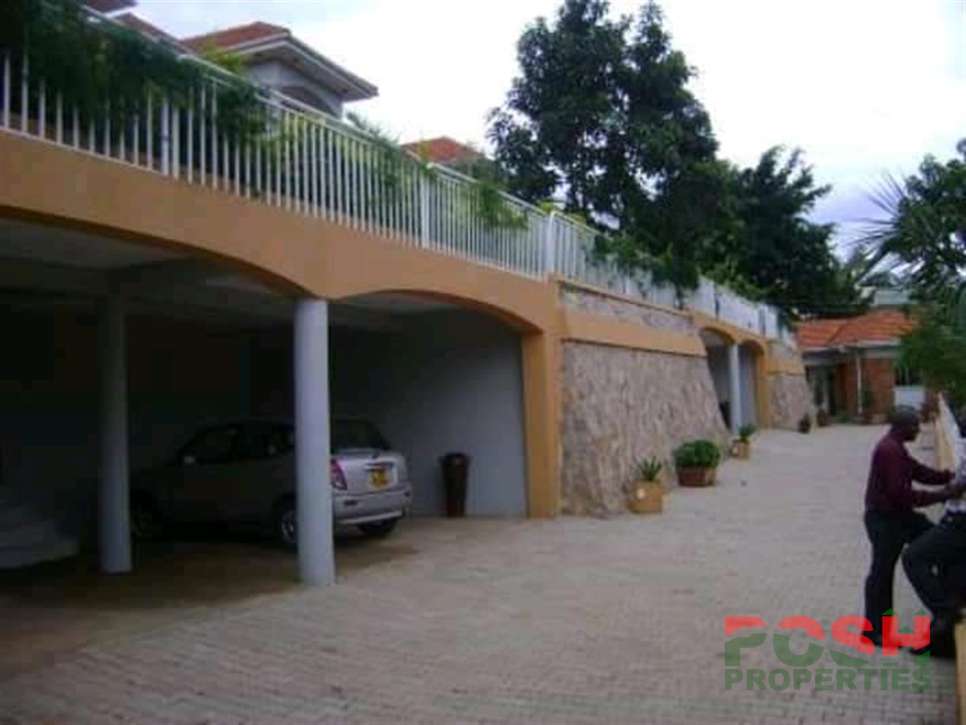 Town House for rent in Mutungo Kampala