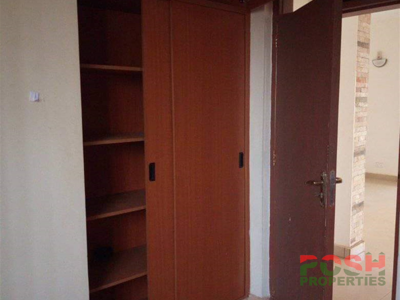 Town House for rent in Bugoloobi Kampala