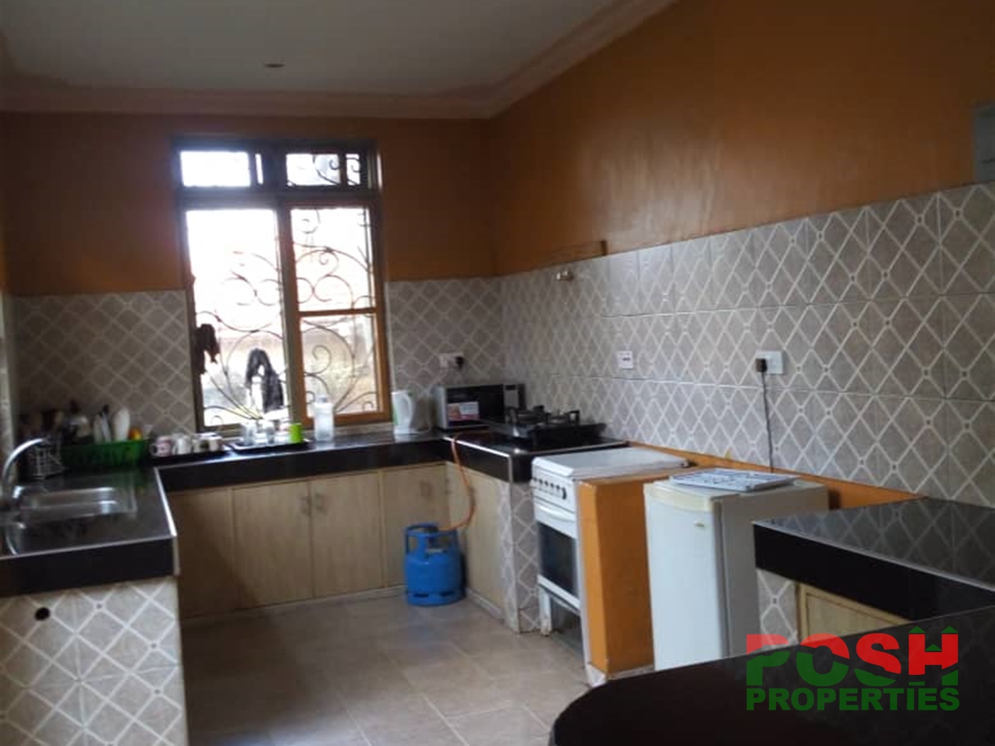 Town House for rent in Mbuya Kampala