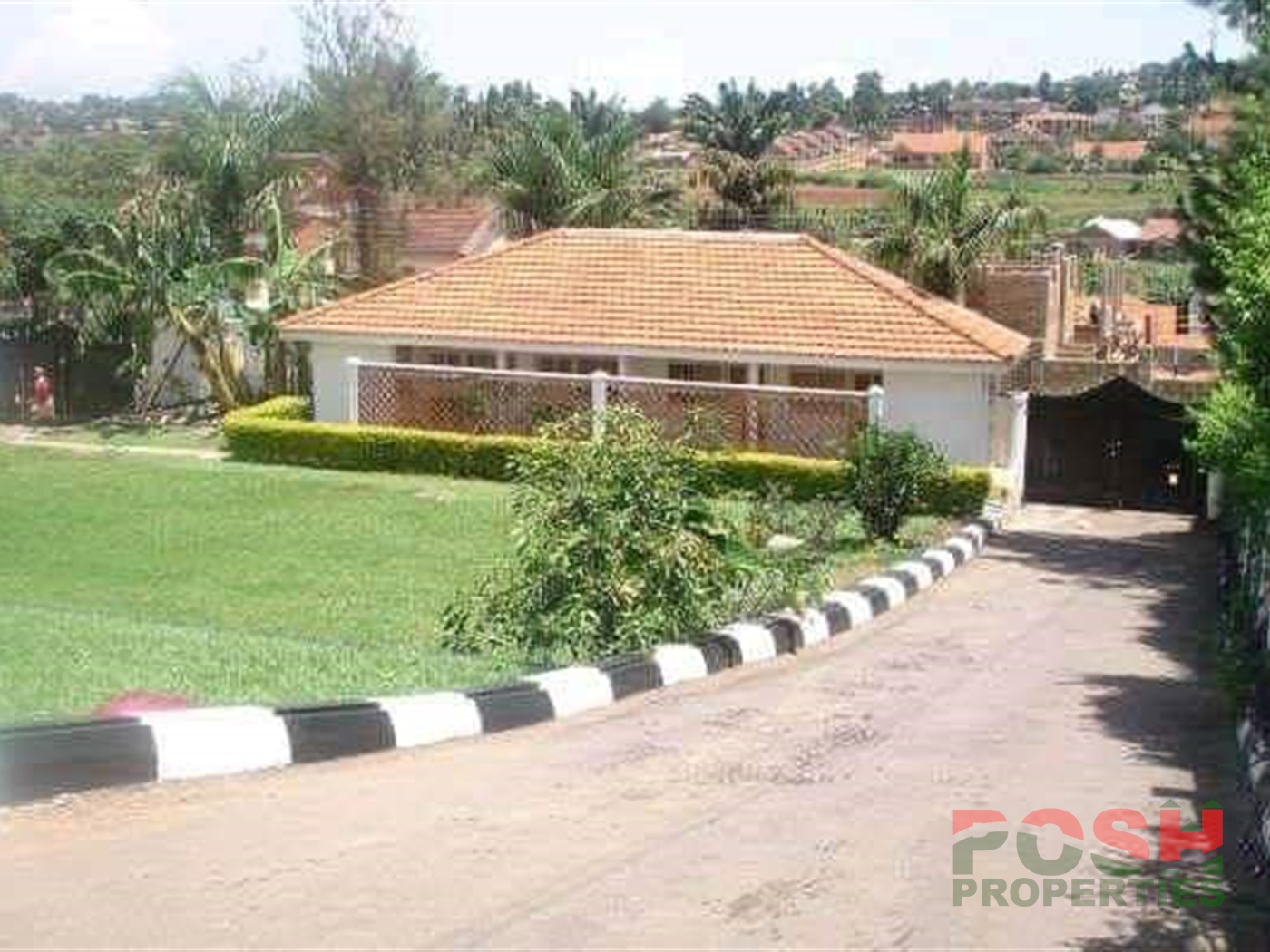 Mansion for sale in Bugoloobi Kampala