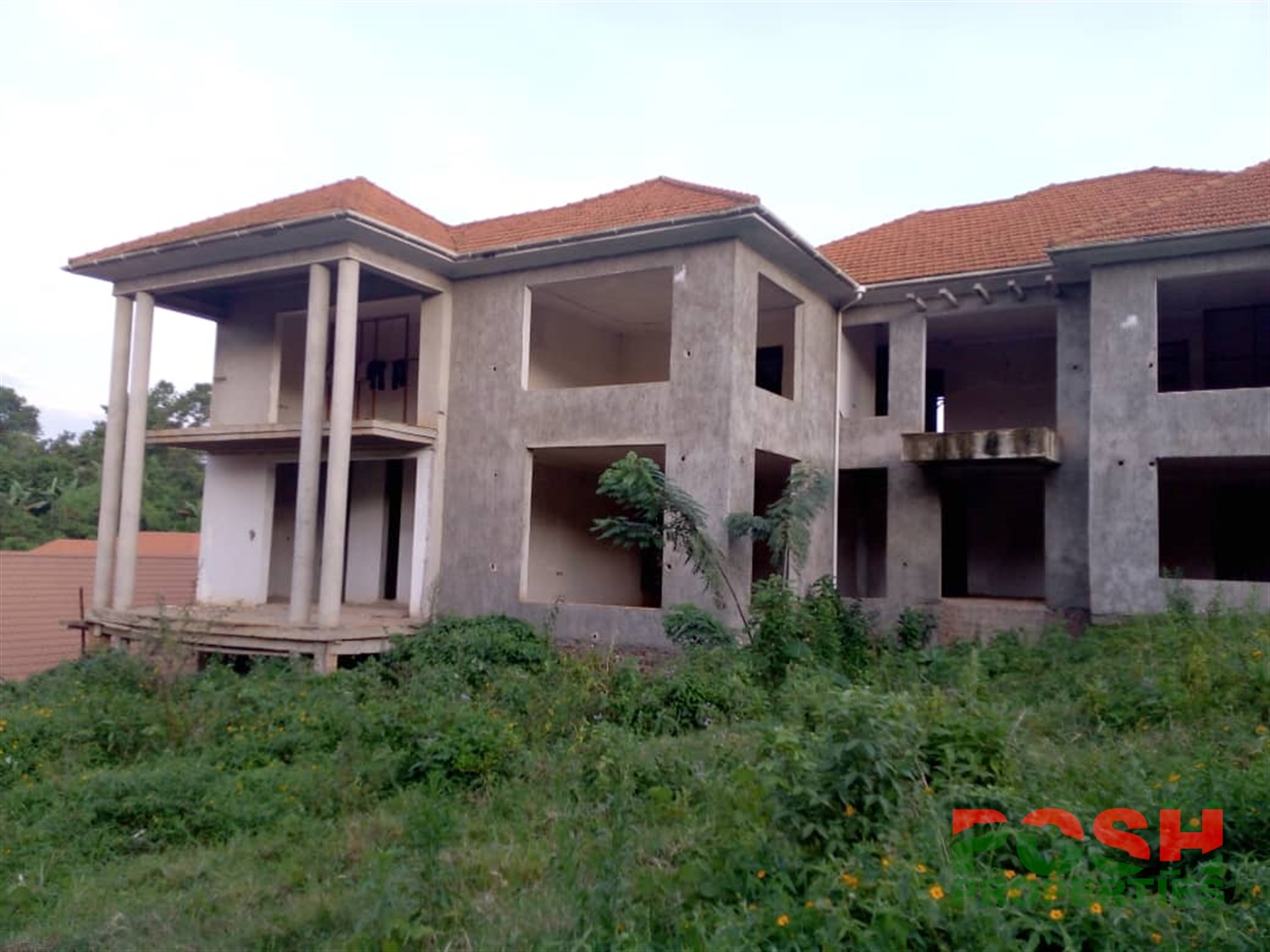 Mansion for sale in Kira Wakiso