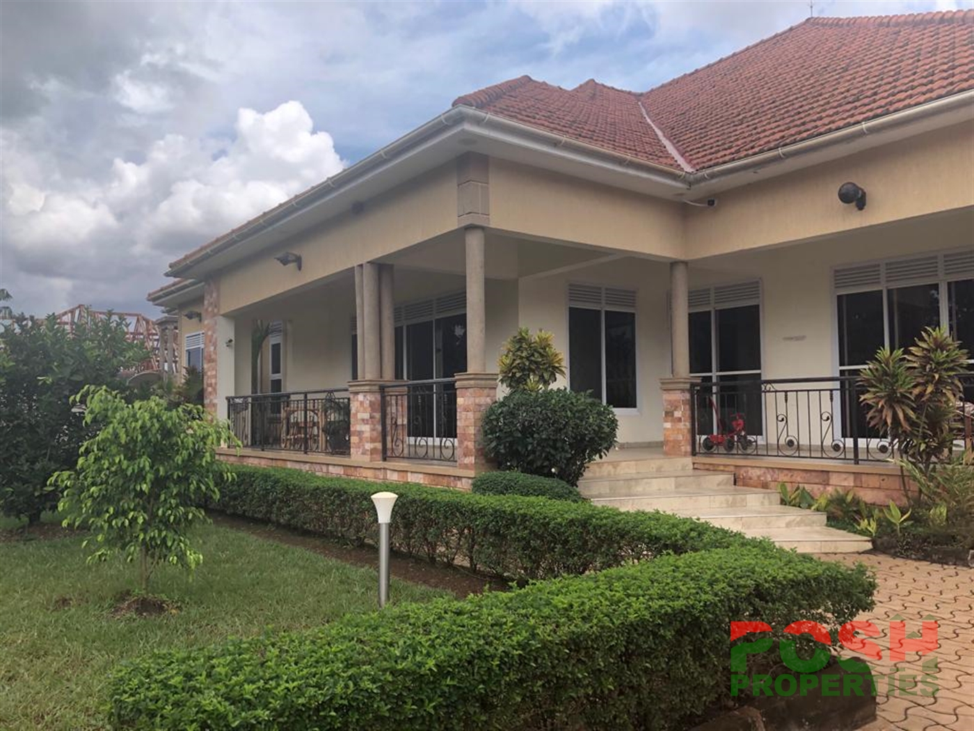 Bungalow for sale in Kiwaatule Kampala