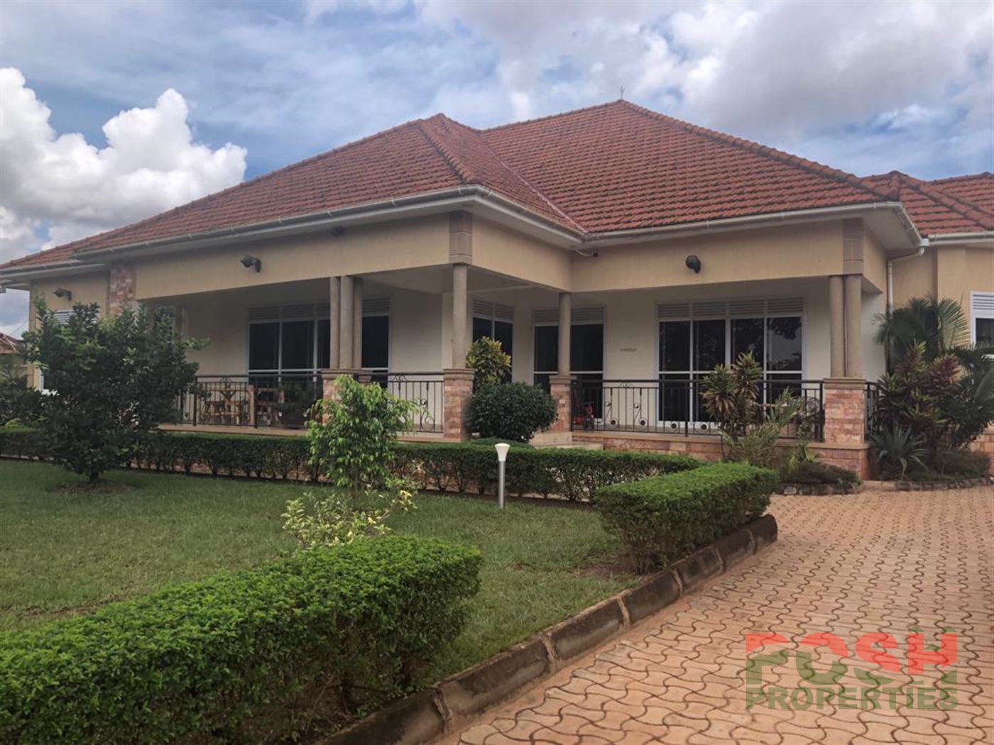 Bungalow for sale in Kiwaatule Kampala