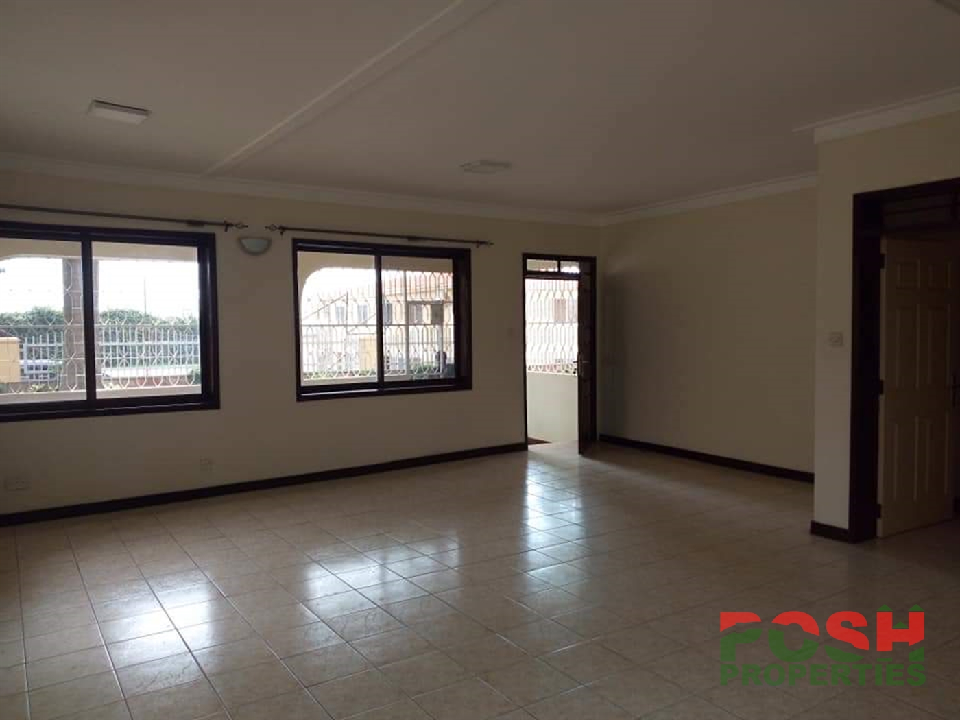 Bungalow for rent in Bugoloobi Kampala