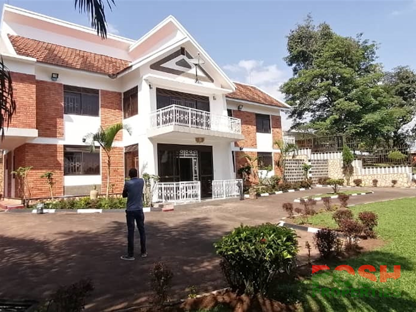 Storeyed house for rent in Naguru Kampala