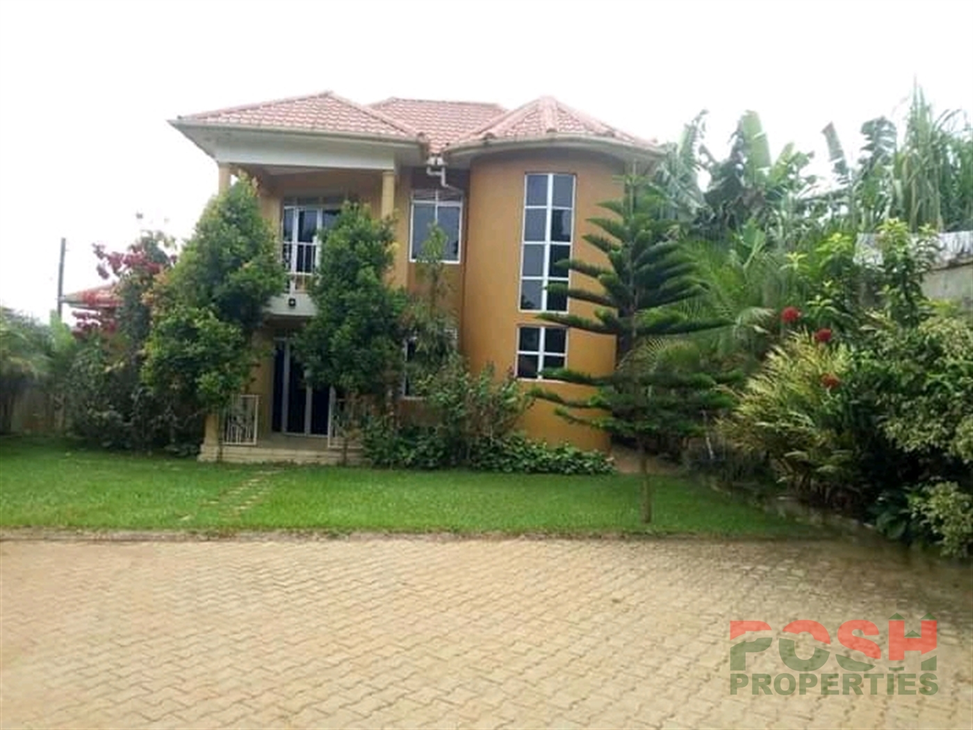 Storeyed house for sale in Mpererwe Wakiso