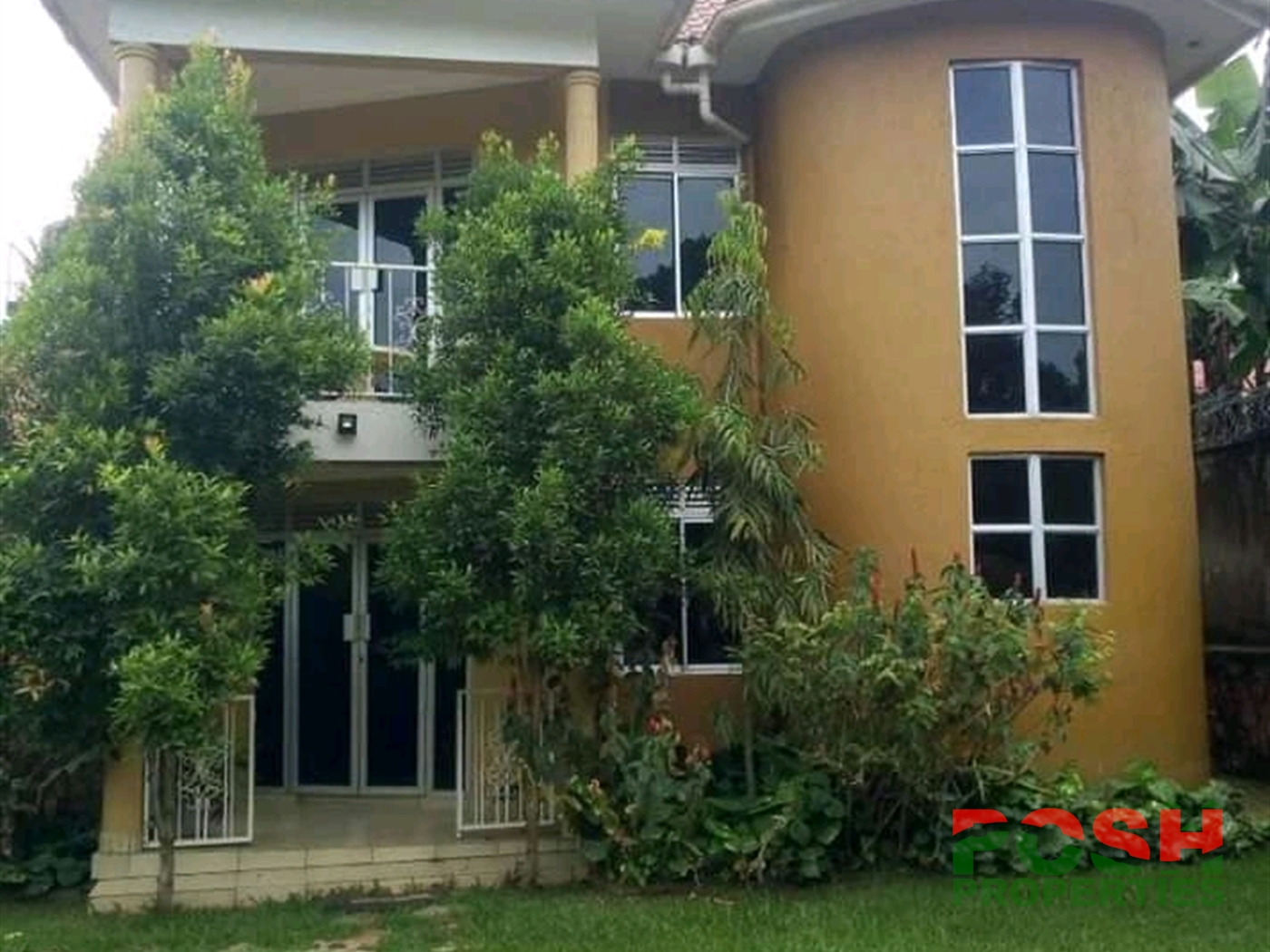 Storeyed house for sale in Mpererwe Wakiso