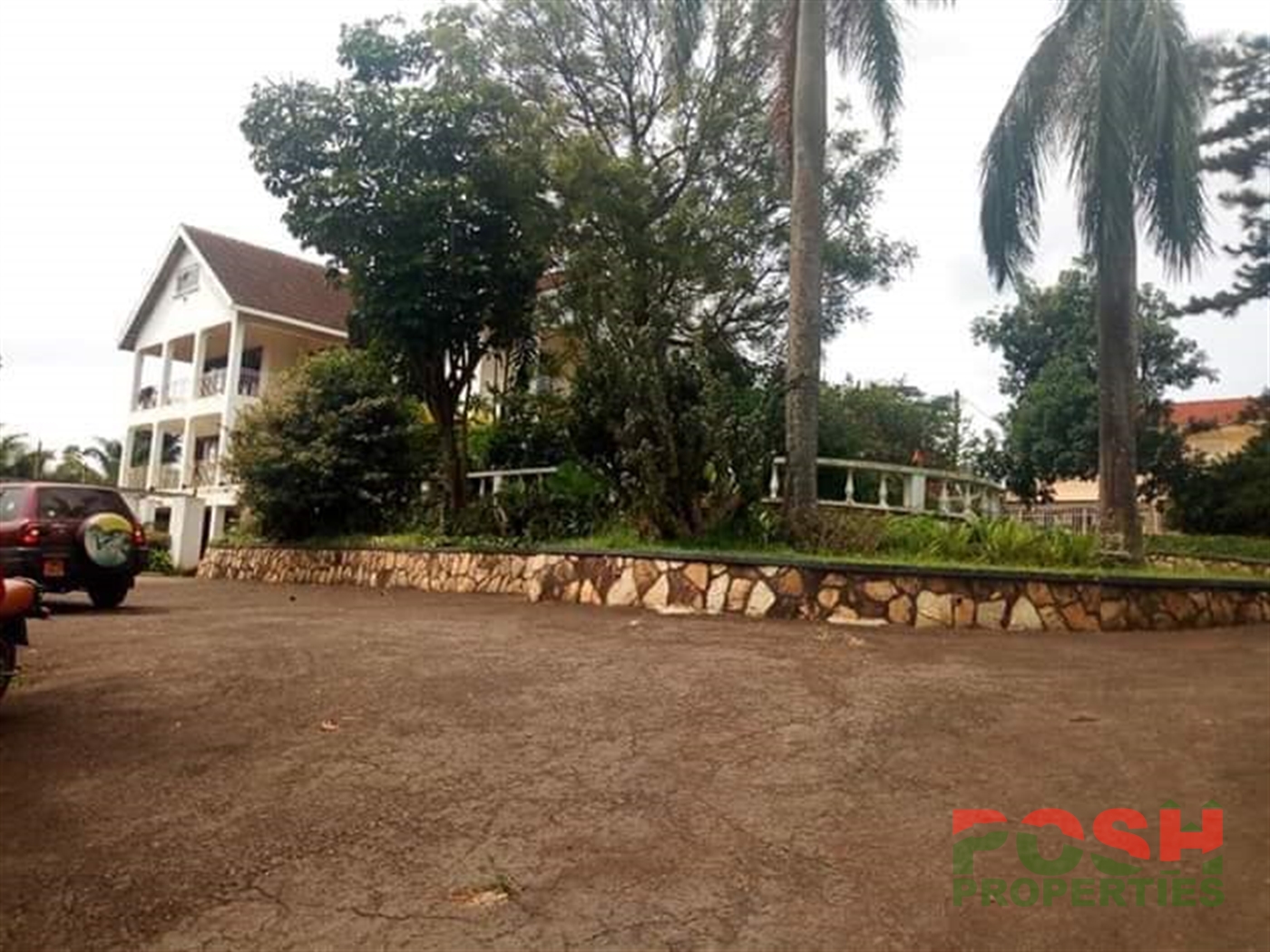 Storeyed house for rent in Mutungo Kampala