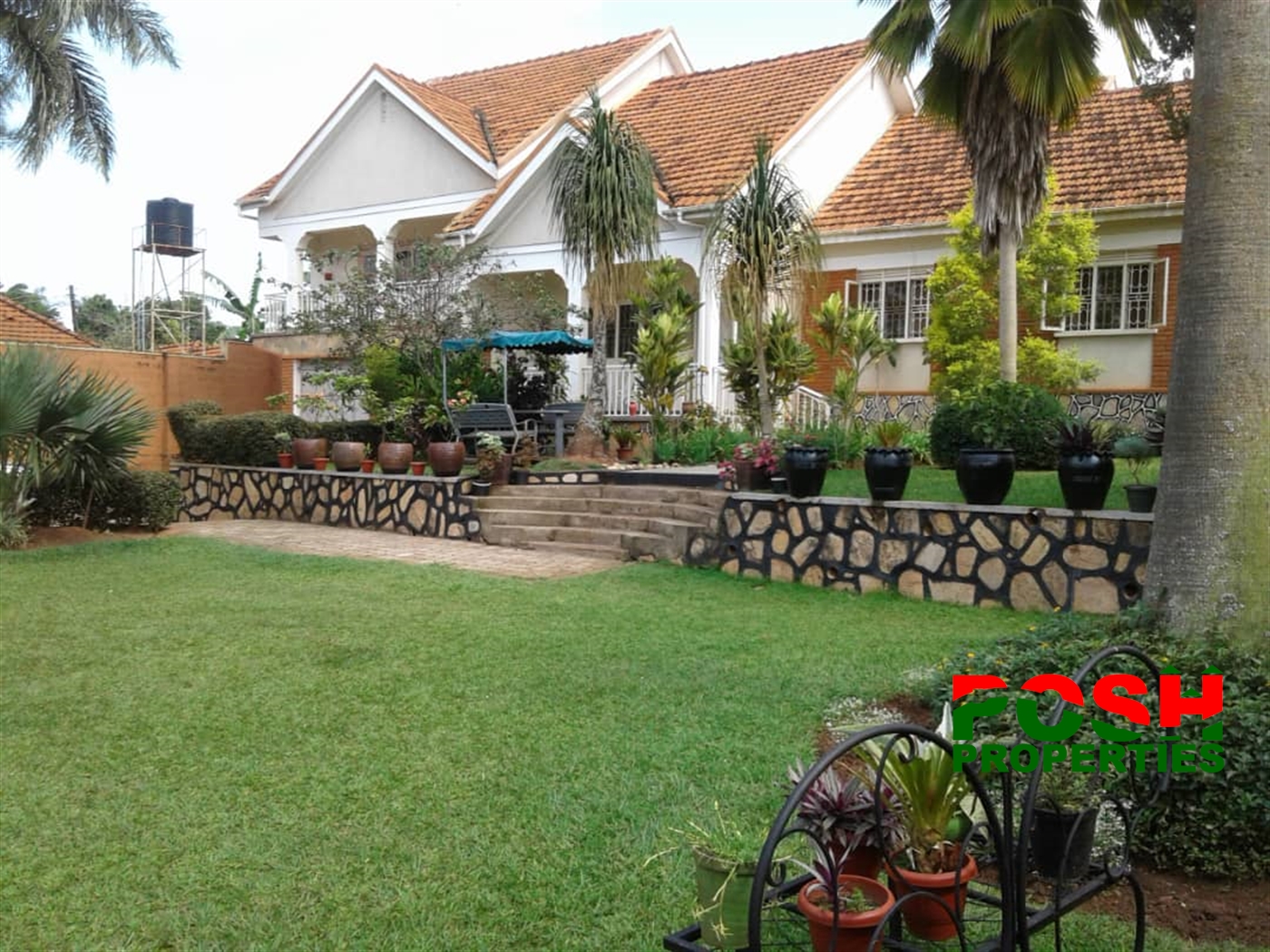 Bungalow for sale in Zana Wakiso