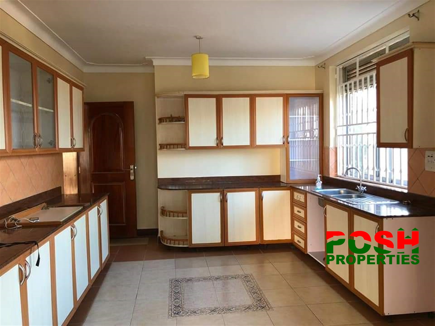 Mansion for rent in Muyenga Kampala