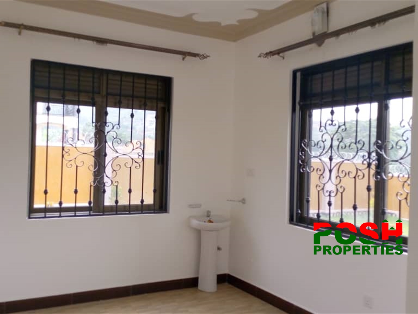 Storeyed house for rent in Bwebajja Wakiso