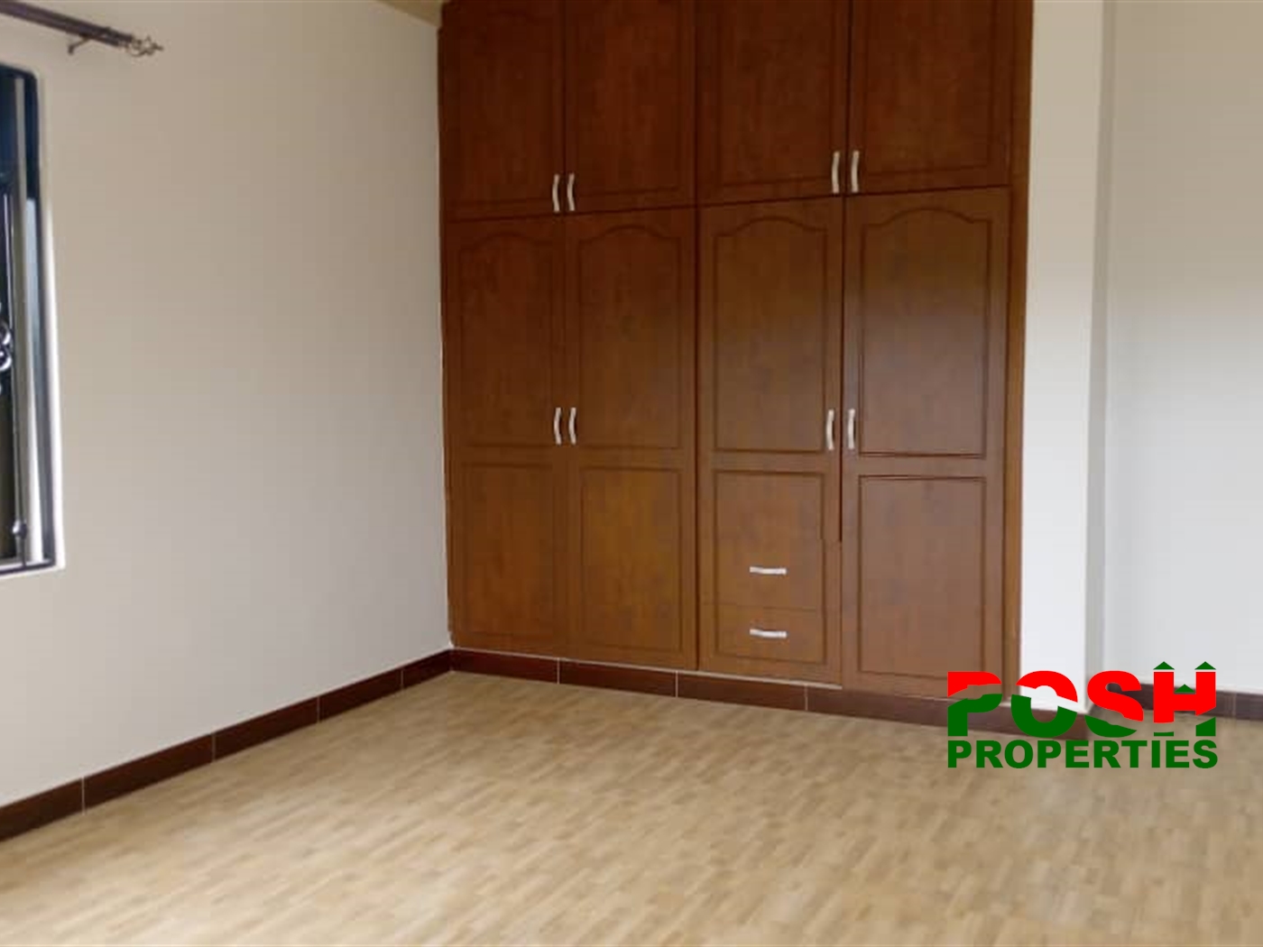 Storeyed house for rent in Bwebajja Wakiso