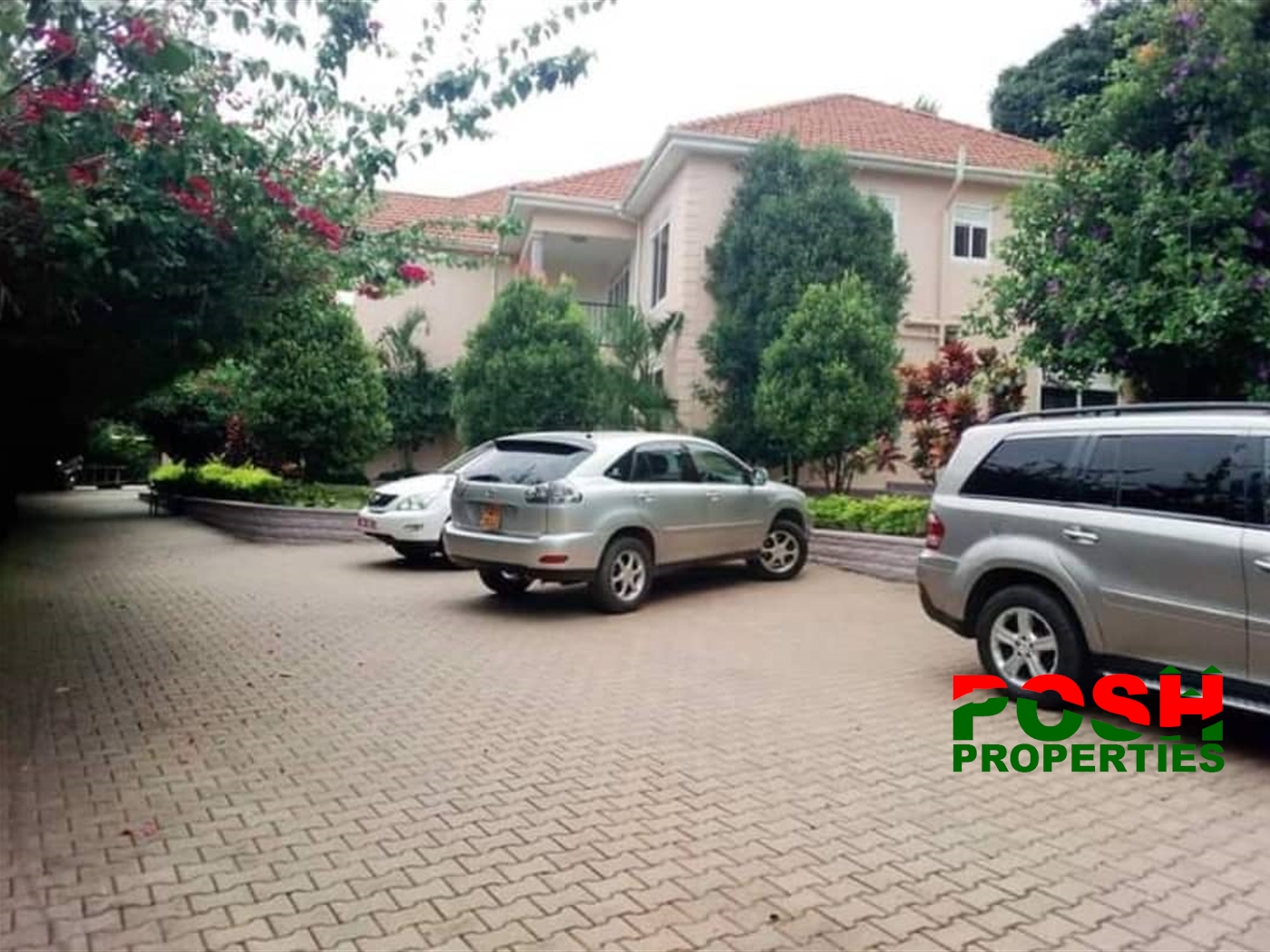 Town House for rent in Muyenga Kampala