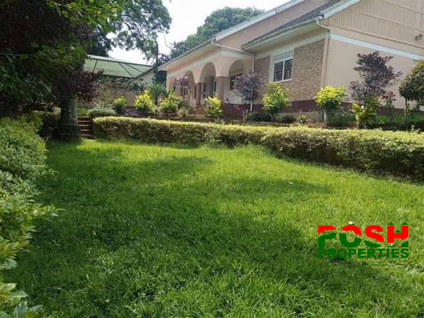 Bungalow for sale in Muyenga Kampala