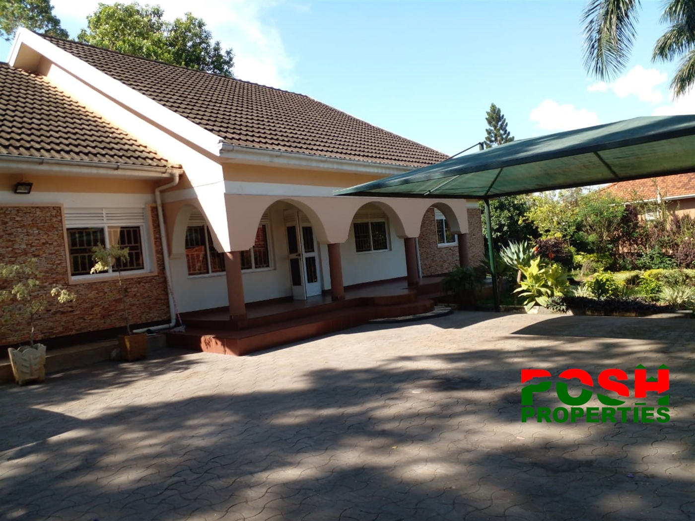 Bungalow for sale in Muyenga Kampala