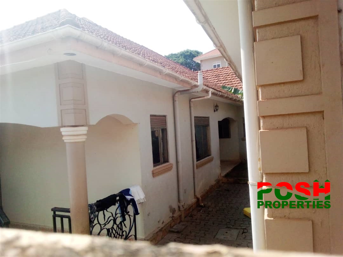 Bungalow for sale in Munyonyo Kampala