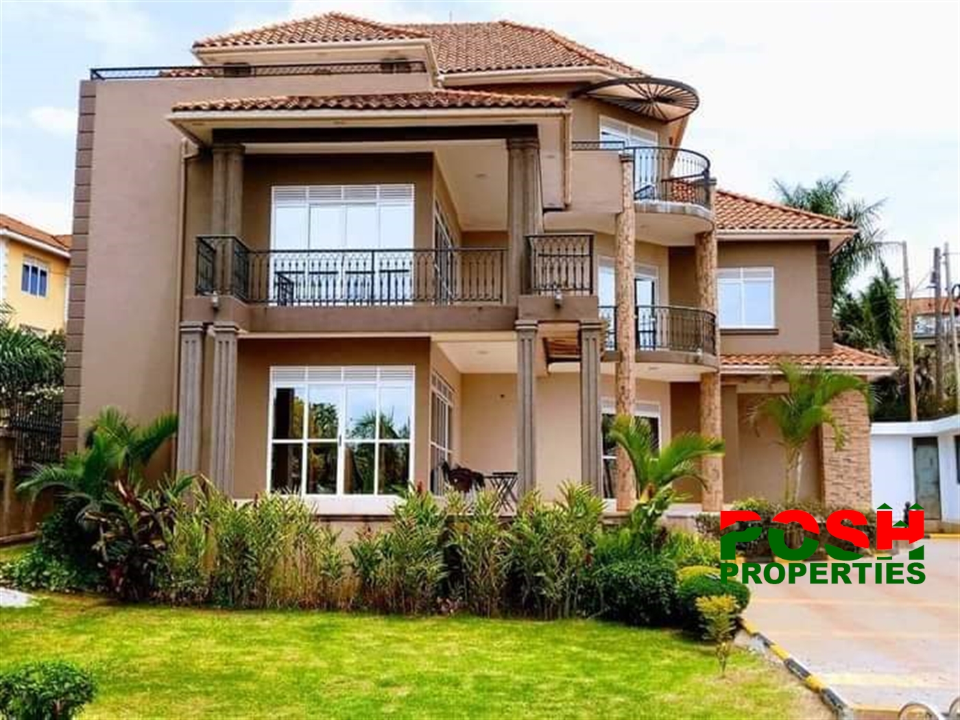 Mansion for sale in Kiwaatule Kampala