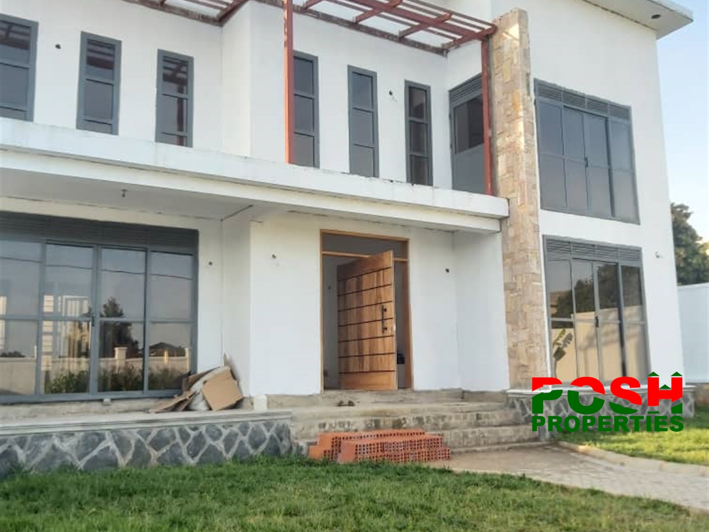 Mansion for sale in Kigo Wakiso