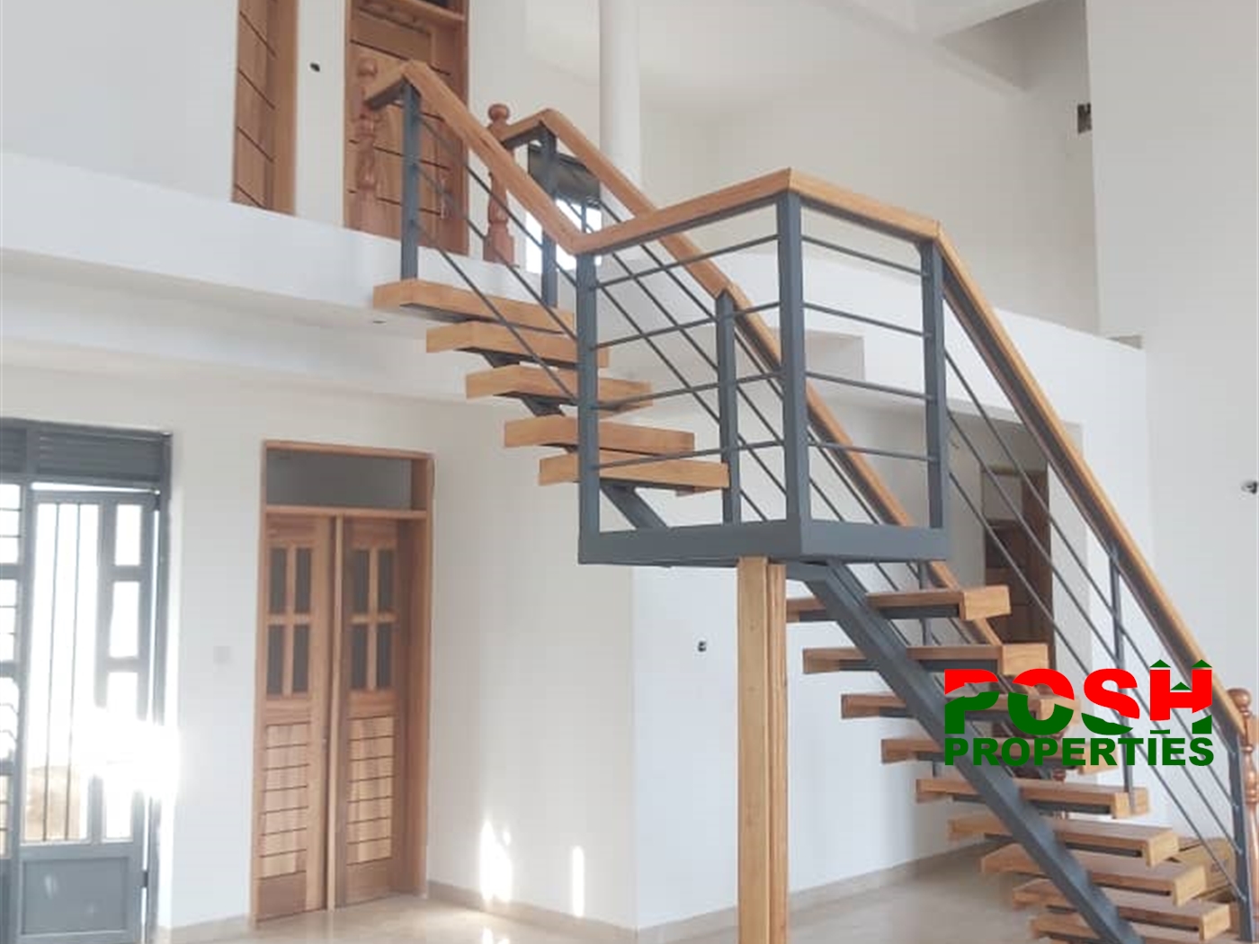 Mansion for sale in Kigo Wakiso