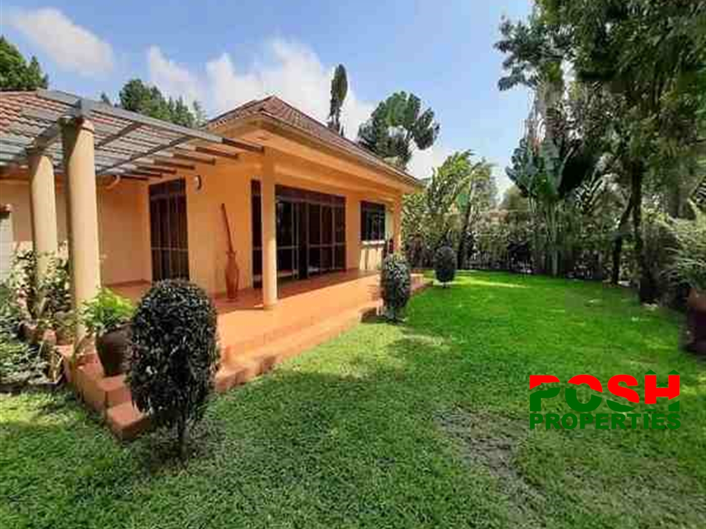 Bungalow for sale in Munyonyo Kampala