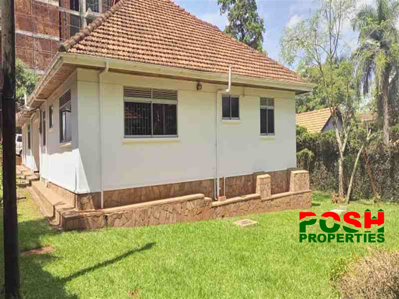 Bungalow for rent in Kololo Kampala