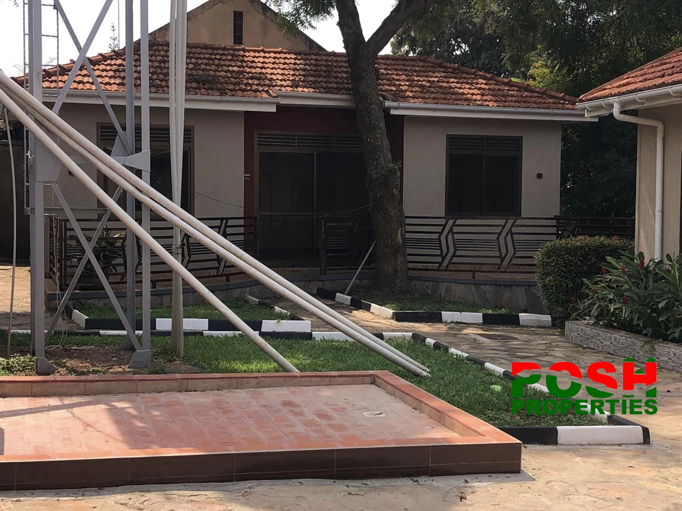 Bungalow for rent in Luzira Kampala