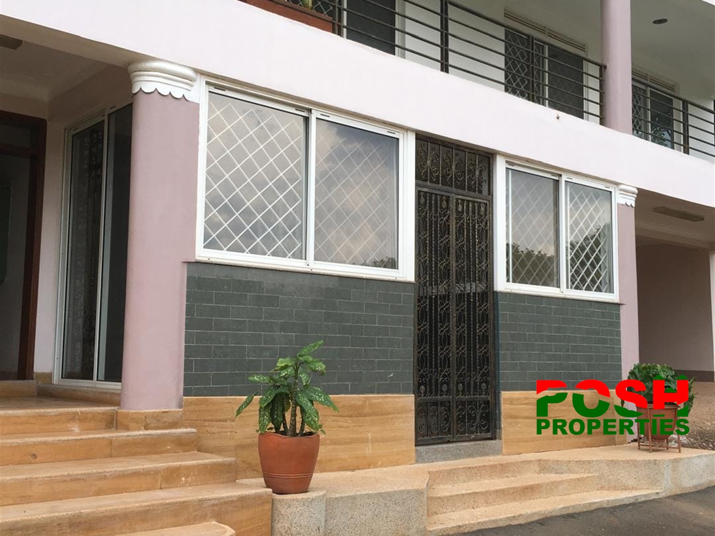 Storeyed house for rent in Kololo Kampala