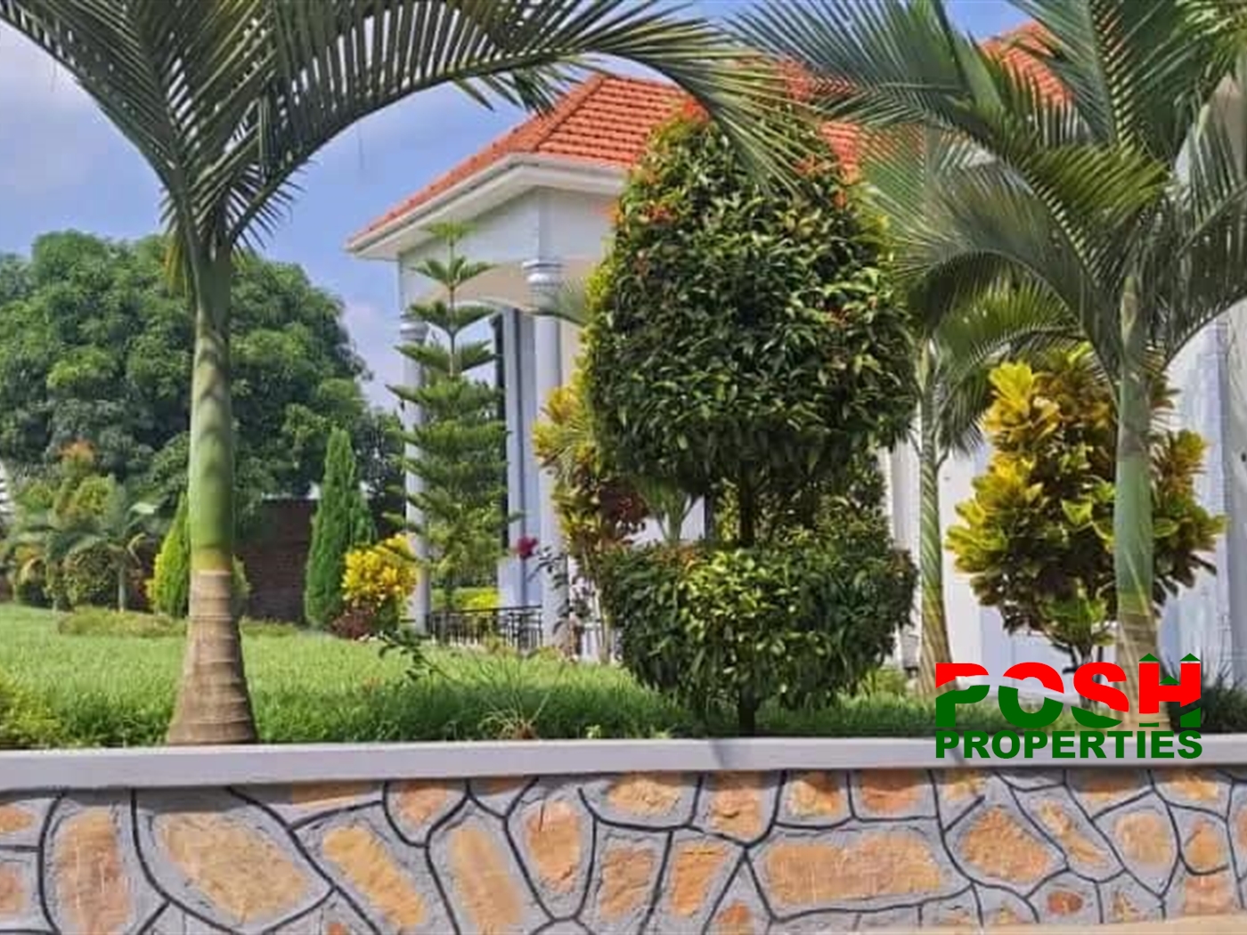 Mansion for sale in Bukiisa Wakiso