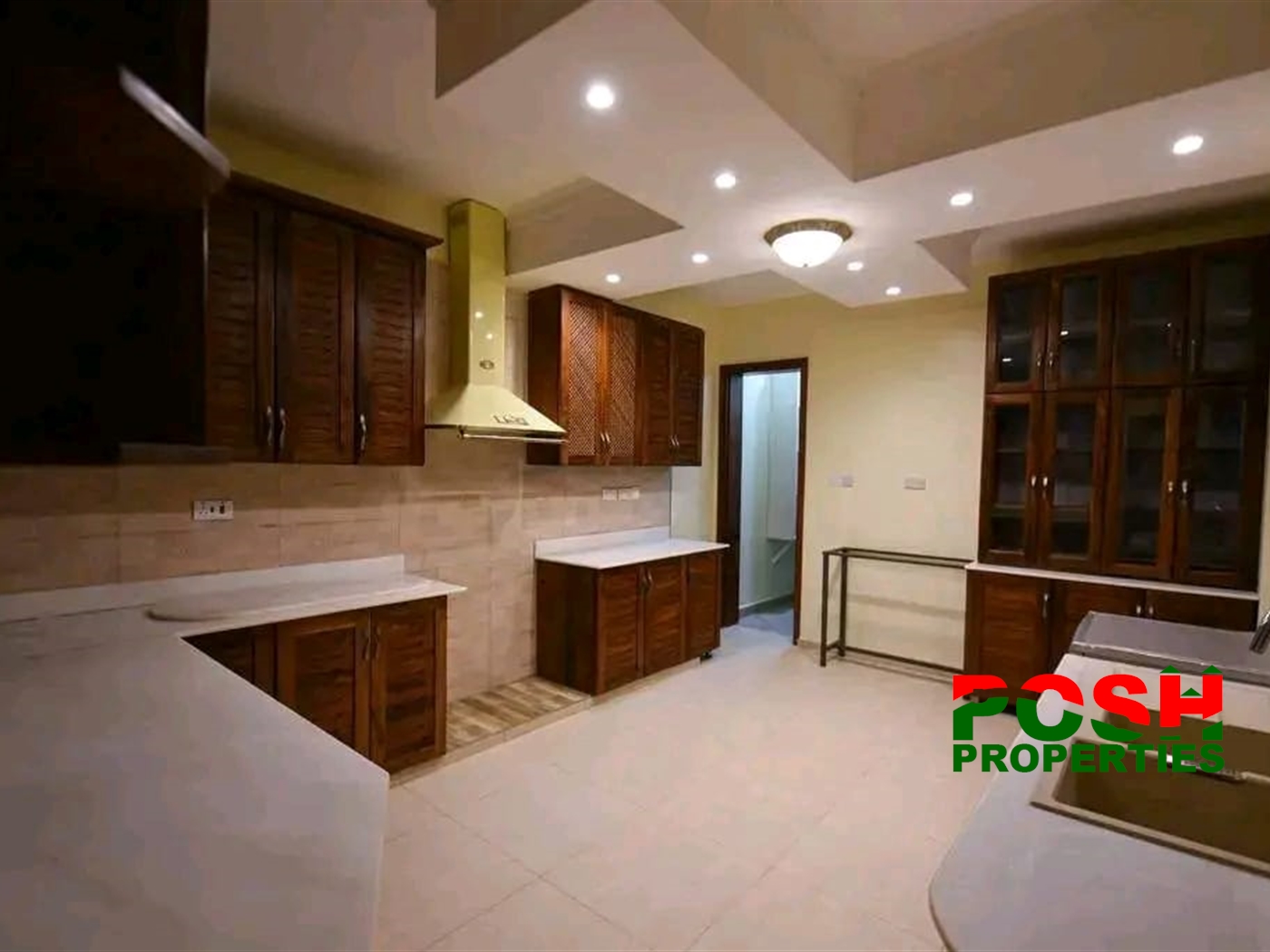 Town House for rent in Bugoloobi Kampala