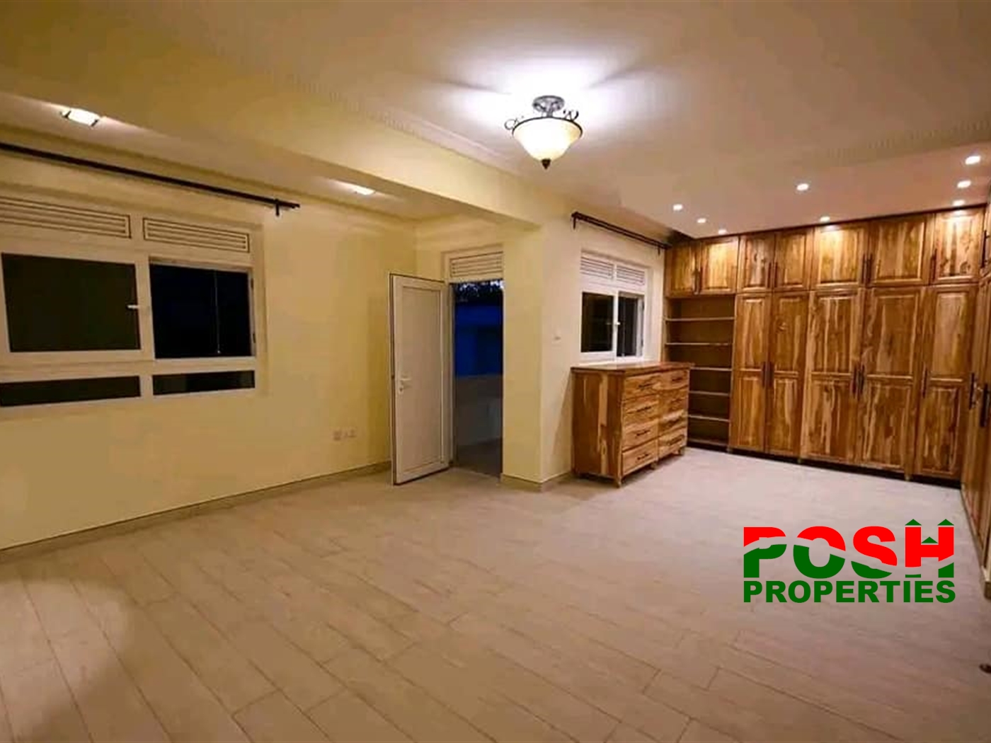 Town House for rent in Bugoloobi Kampala