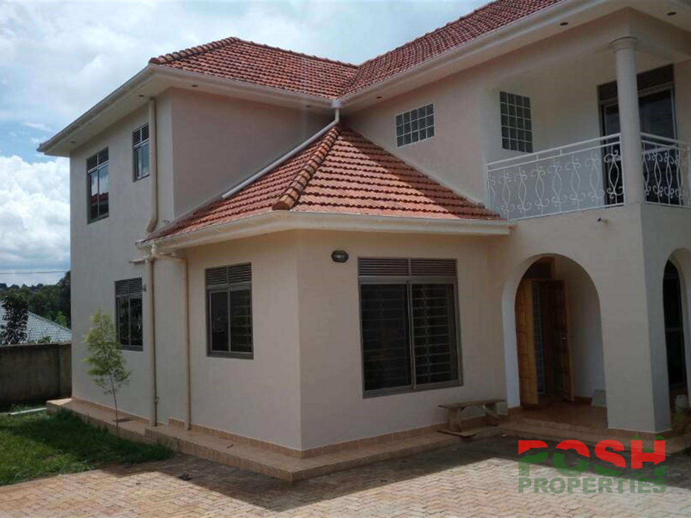 Mansion for rent in Kira Wakiso