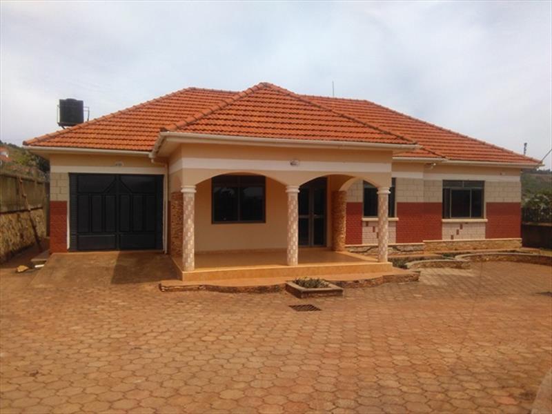 Bungalow for rent in Bwebajja Kampala