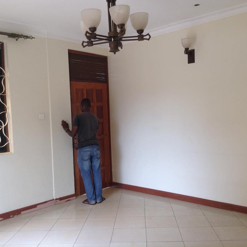 Apartment for rent in Kiwaatule Kampala