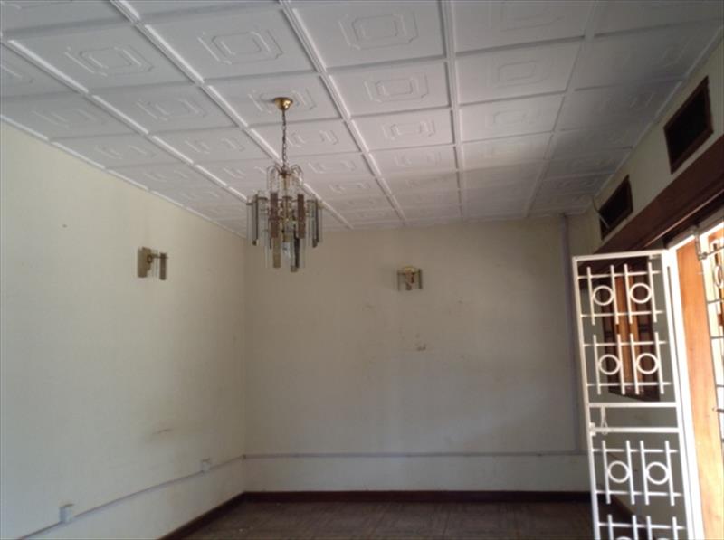 Bungalow for rent in Bukoto Kampala