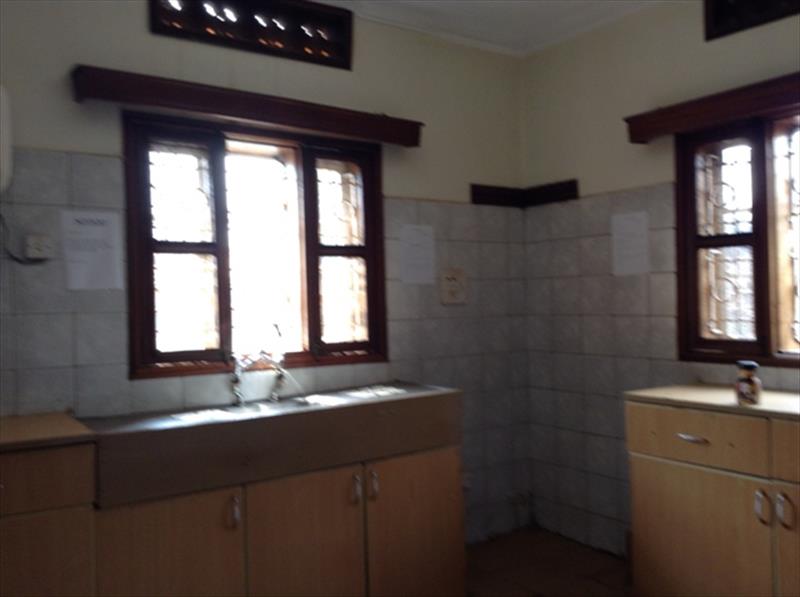 Bungalow for rent in Bukoto Kampala